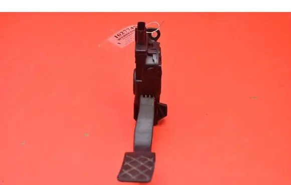 Audi A4 S4 B8 8K Accelerator throttle pedal 8K1721523A