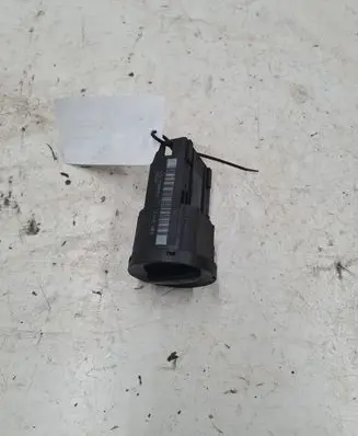 Volkswagen PASSAT B5 Light switch 1C0941531
