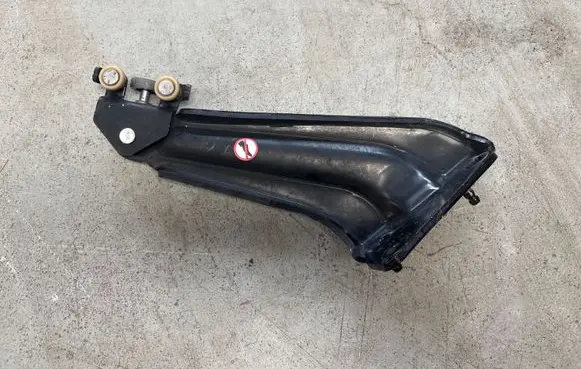 Citroen Berlingo Sliding door middle roller runner 9816965980