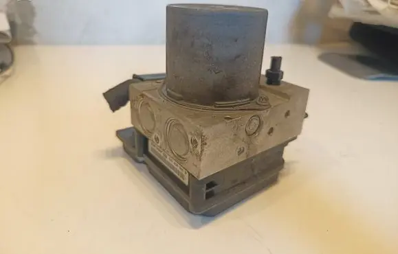 BMW 5 E60 E61 ABS Pump 6769703 6769705 0265234134