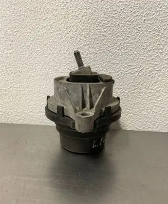 BMW X3 F25 Engine mount bracket