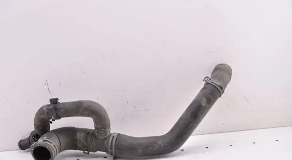 Volkswagen Transporter - Caravelle T5 Engine coolant pipe/hose 7E0121101B
