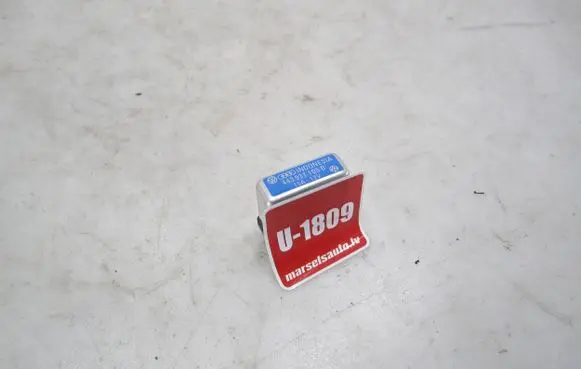 Volkswagen PASSAT B8 Other relay 443937105B