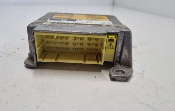 Lexus IS 220D-250-350 Airbag control unit/module 8917053110 0285001904 1904070260118S