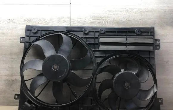 Volkswagen Tiguan Electric radiator cooling fan 1355D301602 PA66GF300