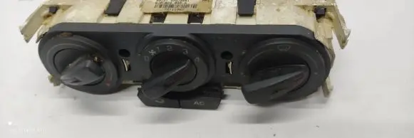 Seat Ibiza III (6L) Climate control unit 6J0820045A