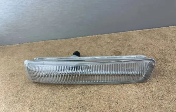 BMW Z3 E36 Front fender indicator light 63148400409 8400409
