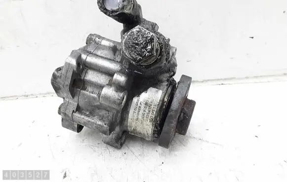 Volkswagen PASSAT B5 Power steering pump 8K0145156T 7690955102 23398110