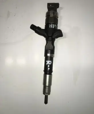 Toyota Hilux (AN10, AN20, AN30) Fuel injector 2367030140