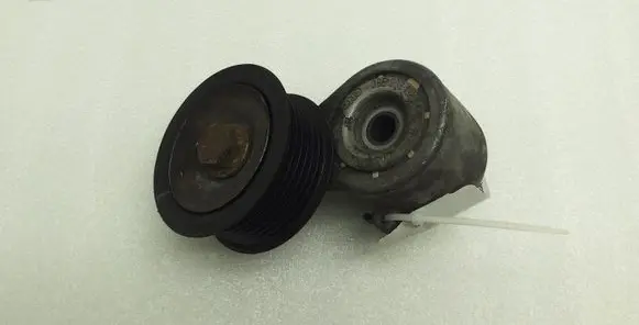 Porsche Cayenne (92A) Alternator belt tensioner 06E903133AB