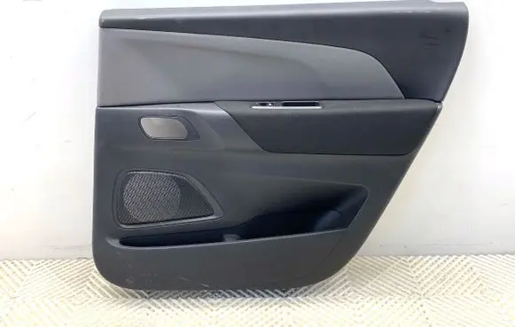 Citroen C4 II Picasso Coupe rear side trim panel