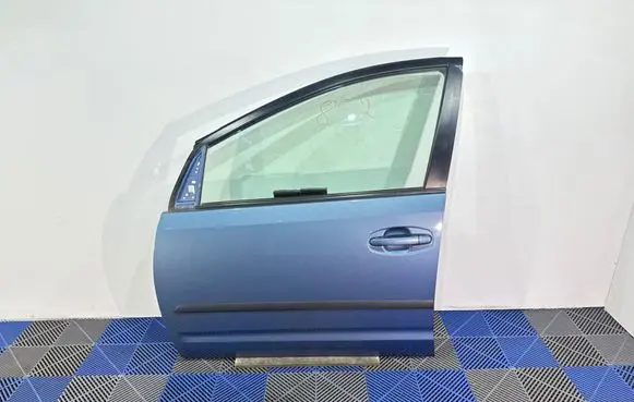 Toyota Prius (XW20) Front door