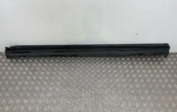 Volvo XC40 Sill 31448223