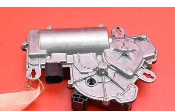 Tailgate/trunk/boot lock/catch/latch