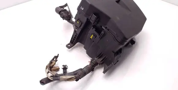 Toyota Auris 150 Fuse box set 8266202230 7233R0A2