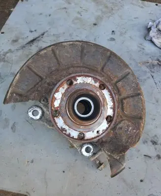 Volkswagen PASSAT B6 Front wheel hub spindle knuckle