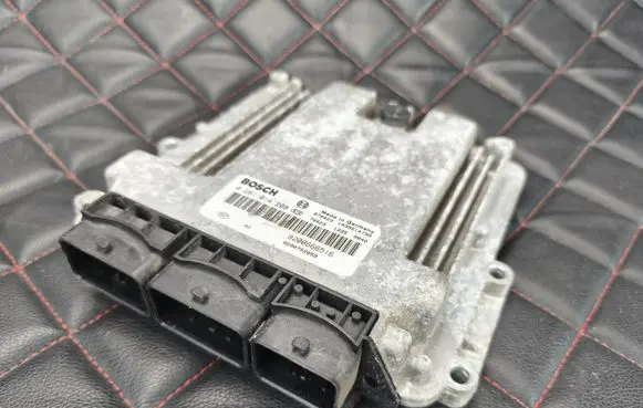 Renault Trafic II (X83) Engine control unit/module 0281014208 8200752059 8200666516