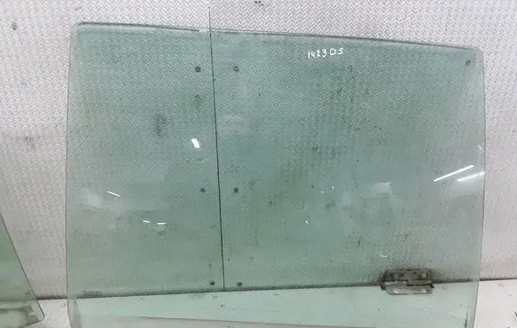 Peugeot 807 Sliding door window/glass 