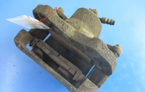 Nissan Tiida C11 Front brake caliper