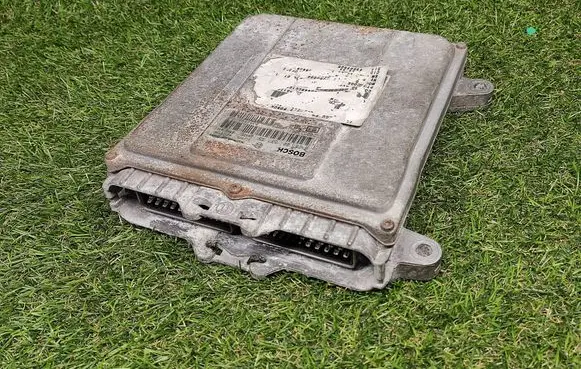 Iveco Daily 3rd gen Engine control unit/module ECU 500332361 028100537