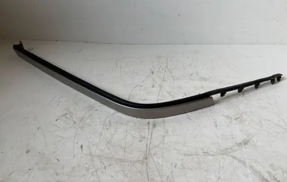 Mercedes-Benz C W202 Under headlight/headlamp trim 2028260877
