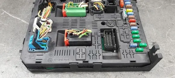 Peugeot 308 Comfort/convenience module 28116487-2