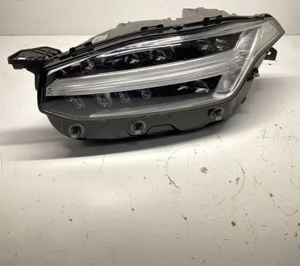 Volvo XC90 Headlight/headlamp 31656987