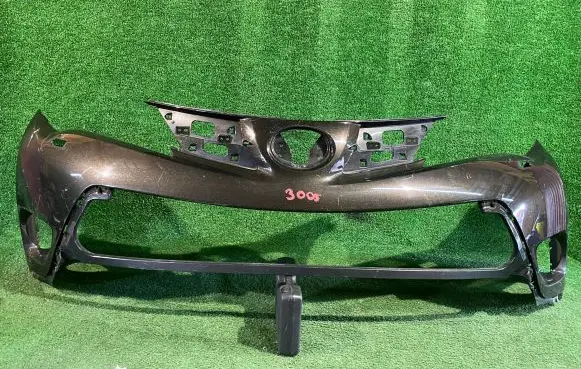 Toyota RAV 4 (XA40) Front bumper 5211942A00