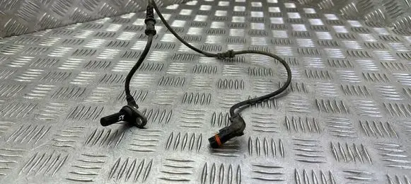 Mercedes-Benz E W212 ABS brake wheel speed sensor A2125400117