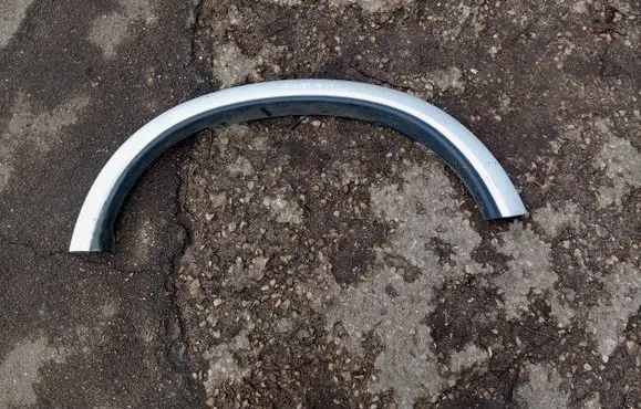 Volvo XC90 Front arch trim 30779578