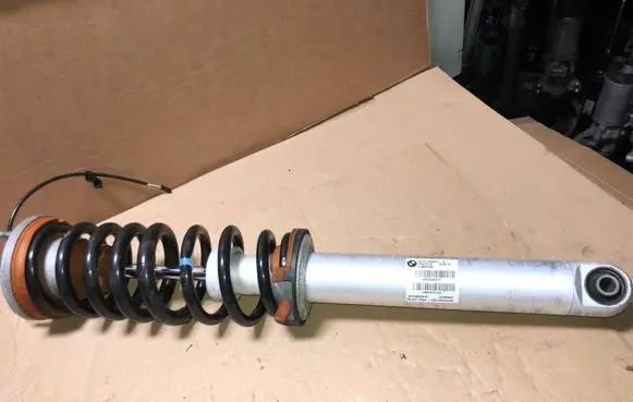BMW 5 F10 F11 Rear shock absorber/damper 2284047