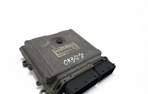 Volvo V70 Engine control unit/module ECU 30729826A 0281012103