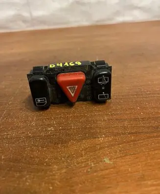 Mercedes-Benz E W210 Hazard light switch 2108208010 D4169