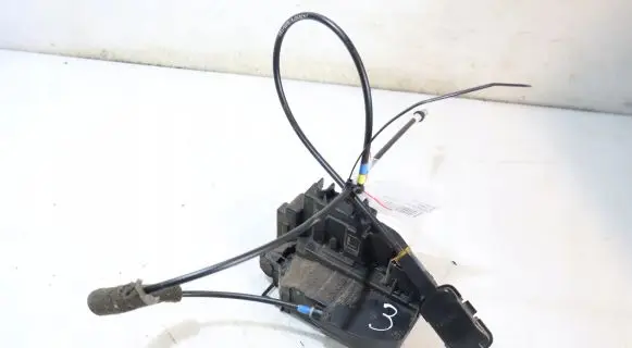 Nissan Note (E11) Rear door lock