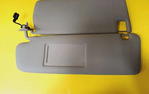 Volkswagen Touareg I Sun visor