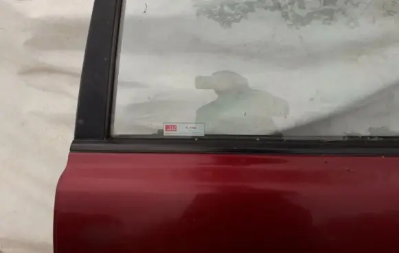 Mazda 626 Rear door window glass
