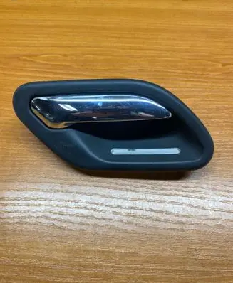 BMW 7 E38 Front door interior handle 8239476