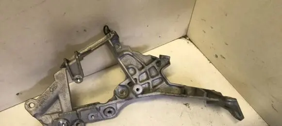 Land Rover Range Rover Evoque L538 Engine mounting bracket G4D39L456DC