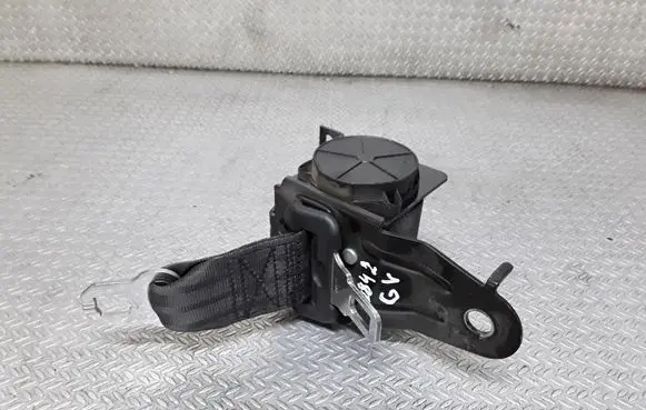 Middle seatbelt (rear)