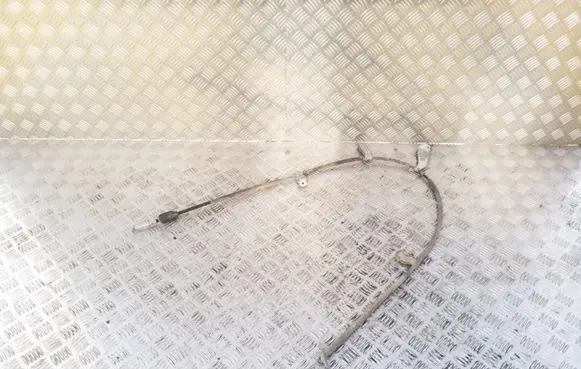Handbrake/parking brake wiring cable