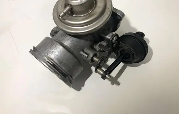 Ford Galaxy EGR valve 038101501AA