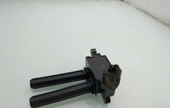 High voltage ignition coil