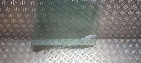Nissan Primera Rear door window glass