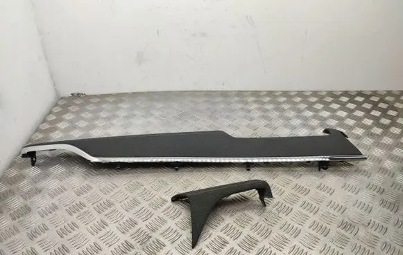 Skoda Octavia Mk4 Panel trim 5E4858720F 5E4858719B
