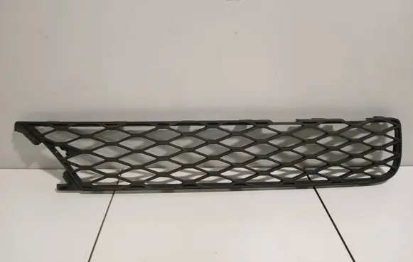 Mercedes-Benz R W251 Front bumper lower grill A2518850253
