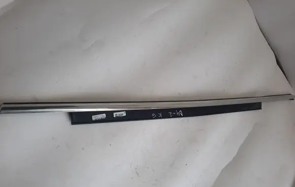 Audi A8 S8 D4 4H Rear door glass trim molding 4H0853763