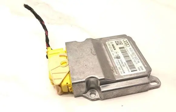Audi A6 Allroad C7 Gateway control module 4G0907637K 4G0907637F 0265020242