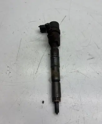 Opel Zafira B Fuel injector 0445110243