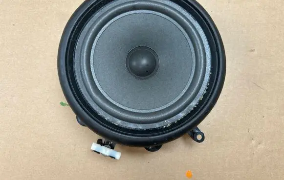Audi A4 S4 B6 8E 8H Rear door speaker 8E0035411