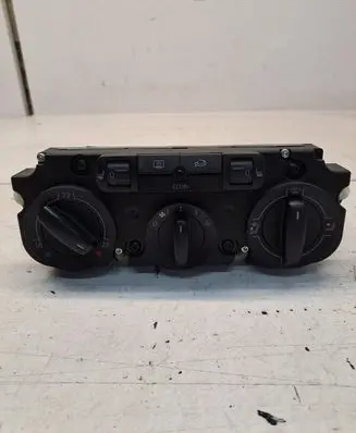 Volkswagen PASSAT B6 Climate control unit 3C2820045